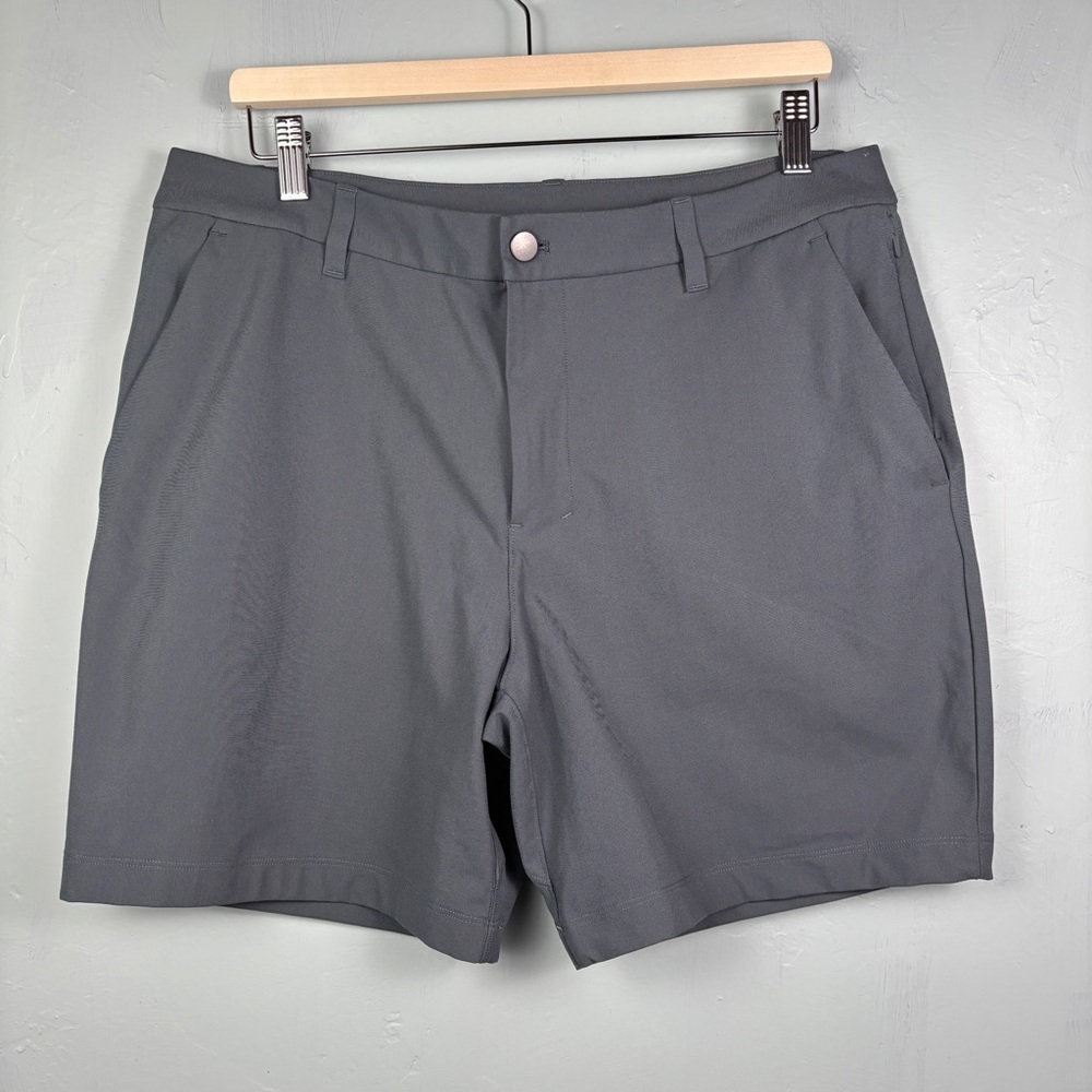 Vuori Men's Meta Gray Shorts 6”